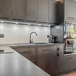 #id Le Notre Dame Apartment *