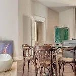 #id Le Notre Dame Apartment